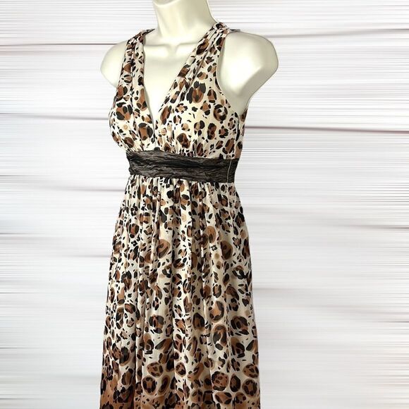 Nicole Miller Collection Silk Dress Empire Style Animal Print Deep V-Neck size 0 - Picture 2 of 12